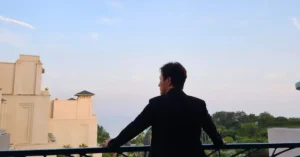 Popular Singer Kim Jung Min, Married with Three Sons, Denies Gay Allegations in Social Media Response to YouTube Video